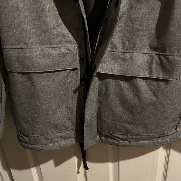 North Face men’s winter jacket - Picture 4 of 8